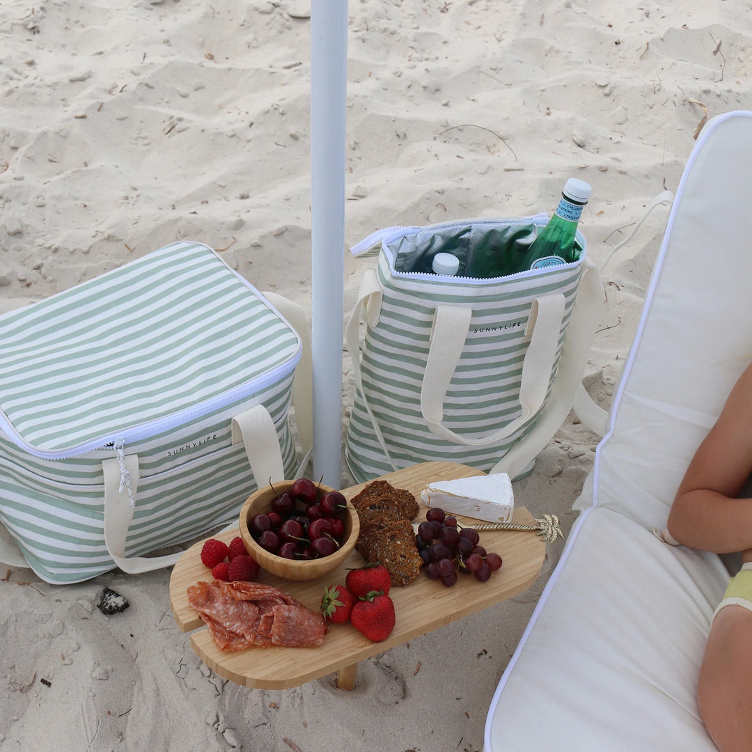 SUNNYLiFE gėrimų šaltkrepšis  – SEA SAGE STRIPE