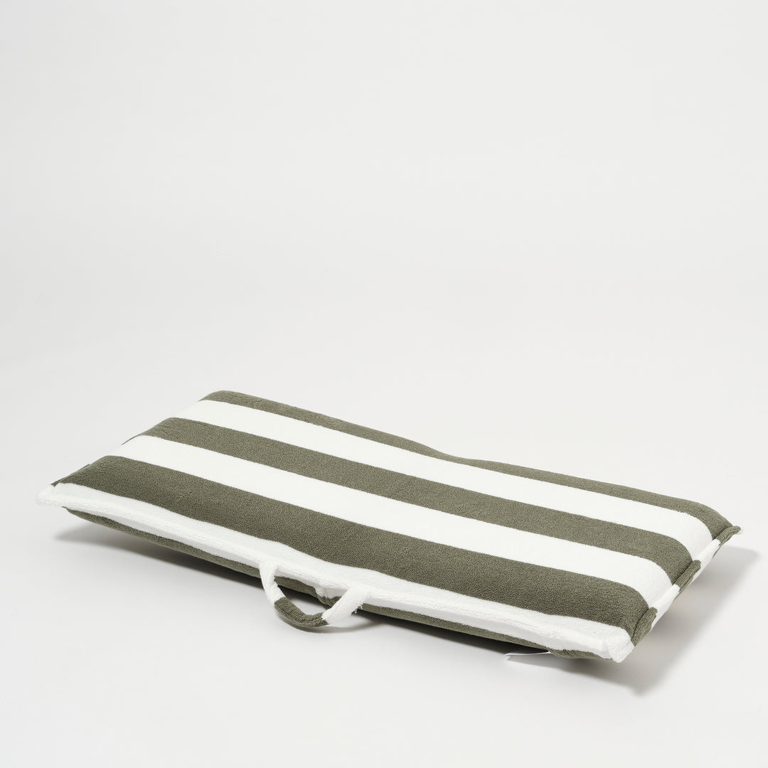 SUNNYLiFE paplūdimio kėdė Folding – THE VACAY OLIVE STRIPE