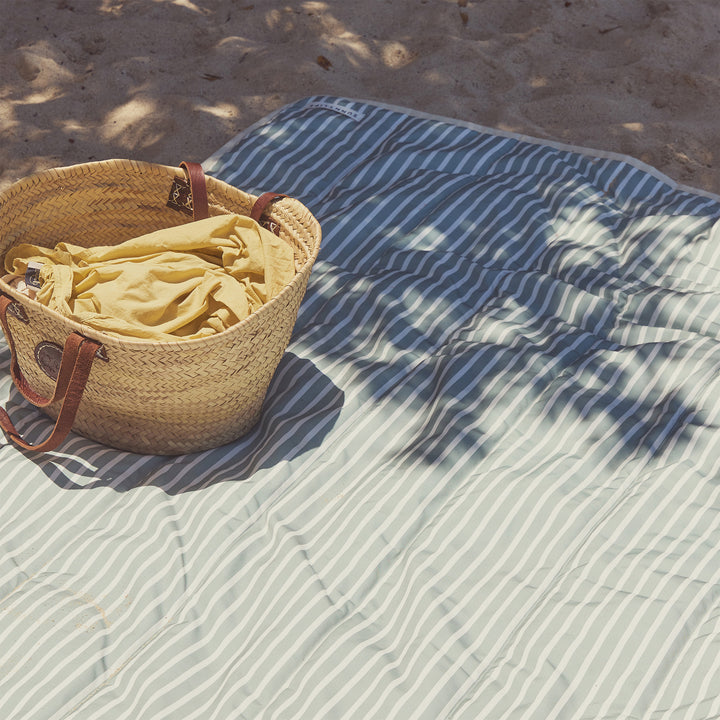 SUNNYLiFE paplūdimio ir pikniko pledas – SEAGRASS STRIPE