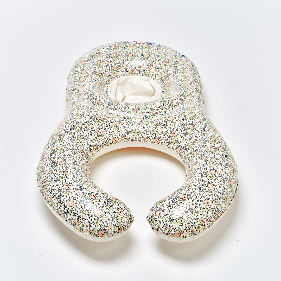 SUNNYLiFE  dvigubas pripučiamas plaukimo ratas – INTO THE GARDEN DITSY FLORAL