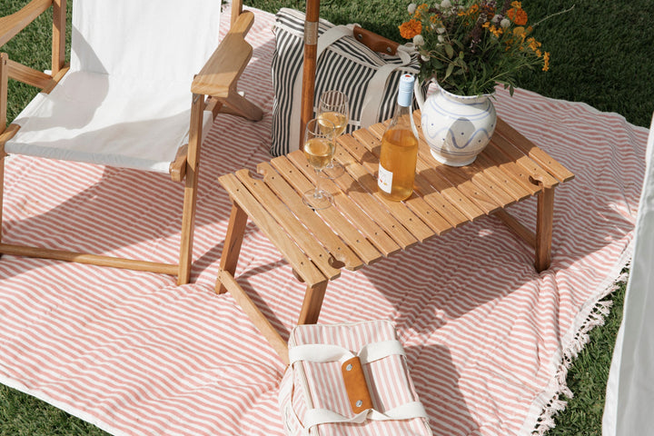 Business & Pleasure paplūdimio ir pikniko pledas – LAUREN 'S PINK STRIPE - Summer Boutique - BPA-BKT-LAU-PNK