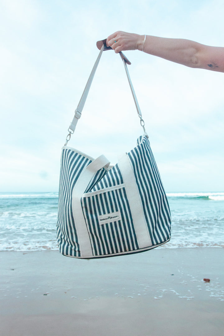 Business & Pleasure Tote šaltkrepšis – LAUREN‘ S NAVY STRIPE - Summer Boutique - BPA-CBB-LAU-NVY