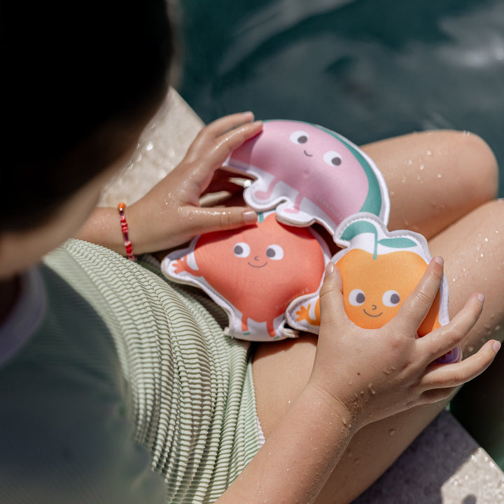 SUNNYLiFE nardymo žaislai – POPPY THE PEACH SET OF 6 - Summer Boutique - S61DBPEA