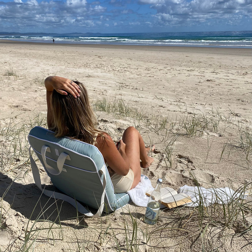 SUNNYLiFE paplūdimio kėdė Folding – SEA SAGE - Summer Boutique - S51FSSES