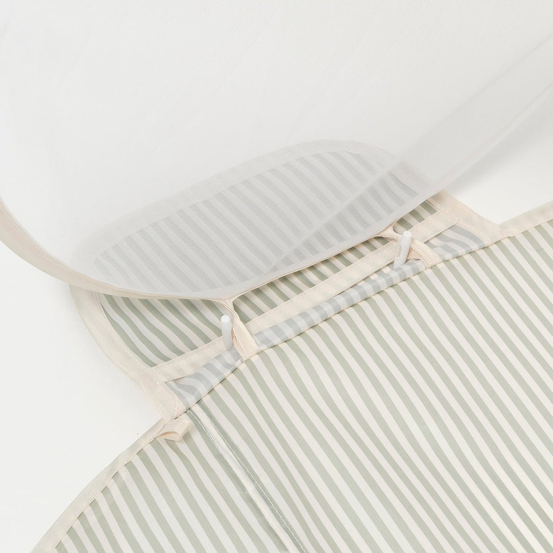 SUNNYLiFE paplūdimio pledas su stogeliu – LA PALMA SAGE STRIPE - Summer Boutique - S51SSHCR